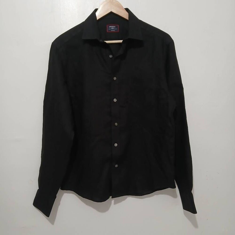 UNTUCKit Men’s Black Long Sleeve Button-Down Shirt